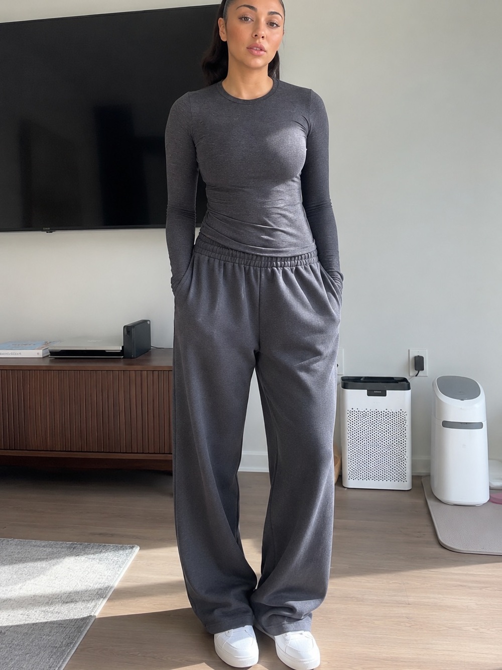 Eterne Slim Long Sleeve Crew Tee in Charcoal